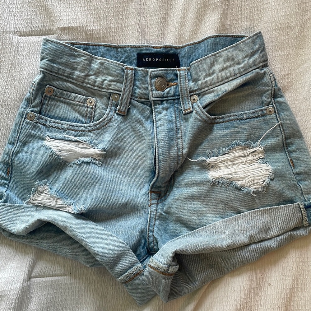 Aeropostale high rise mom short